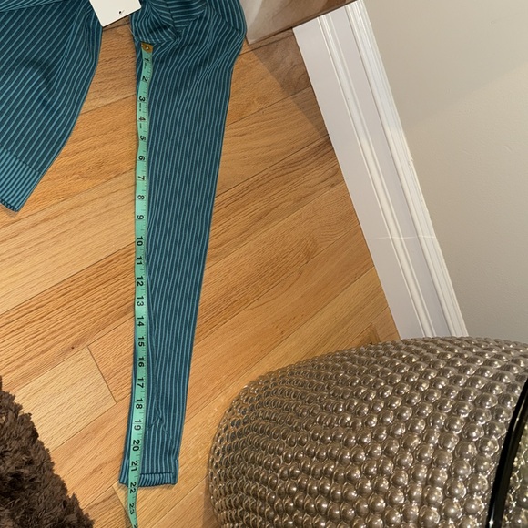 Lululemon restless pullover - Picture 8 of 8